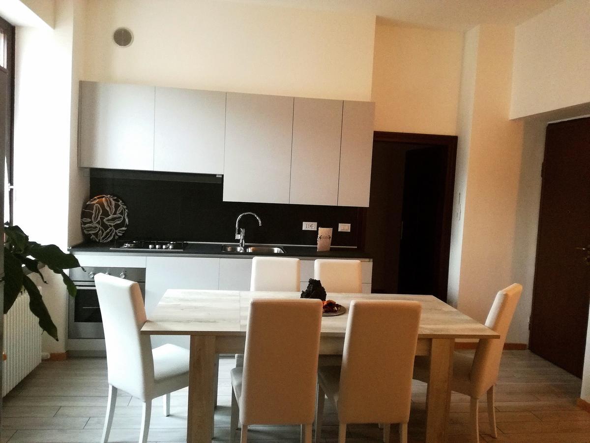 Dante Rooms And Apartment Trento Eksteriør bilde